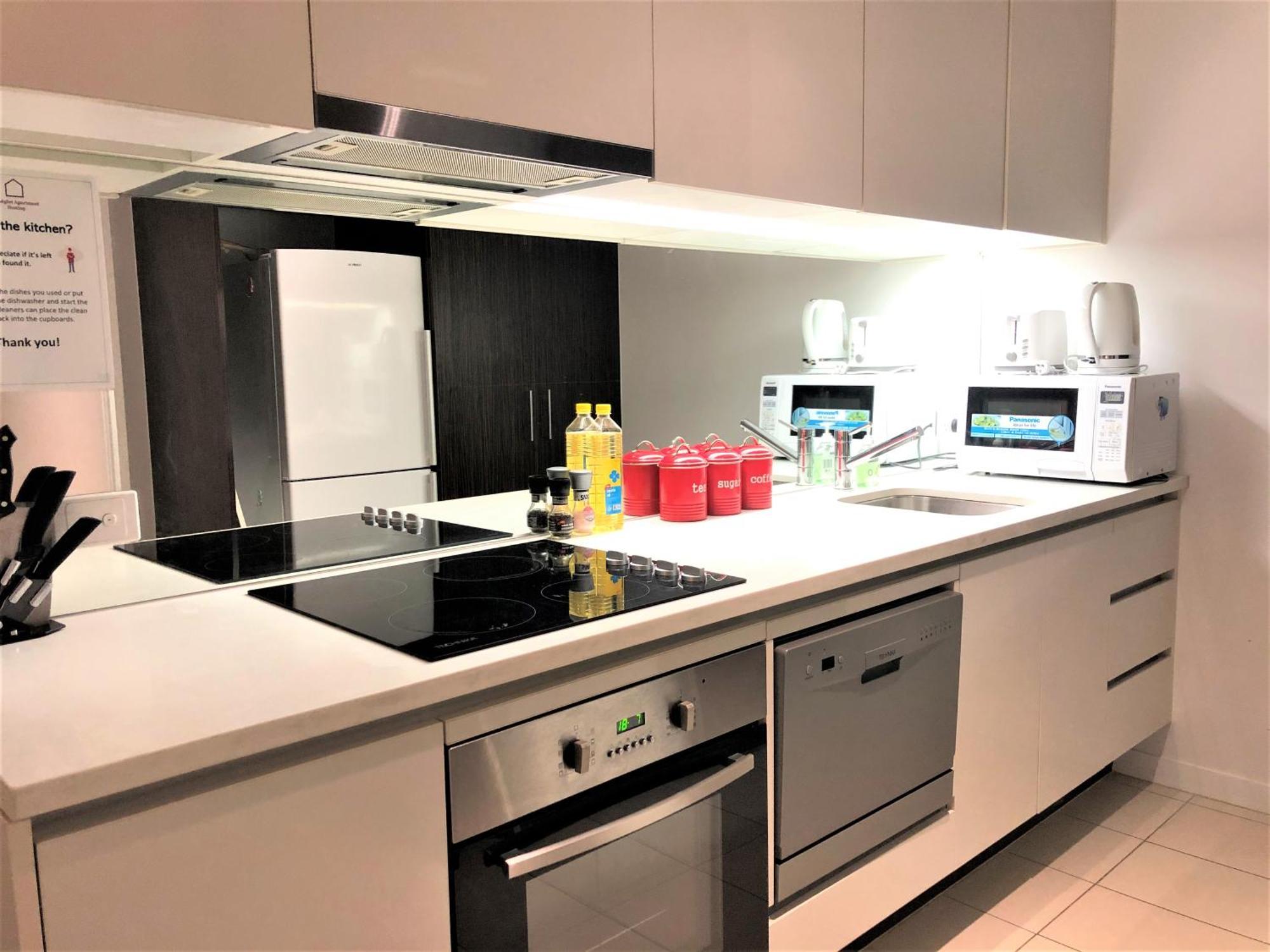 Readyset Apartments At Madison ملبورن المظهر الخارجي الصورة