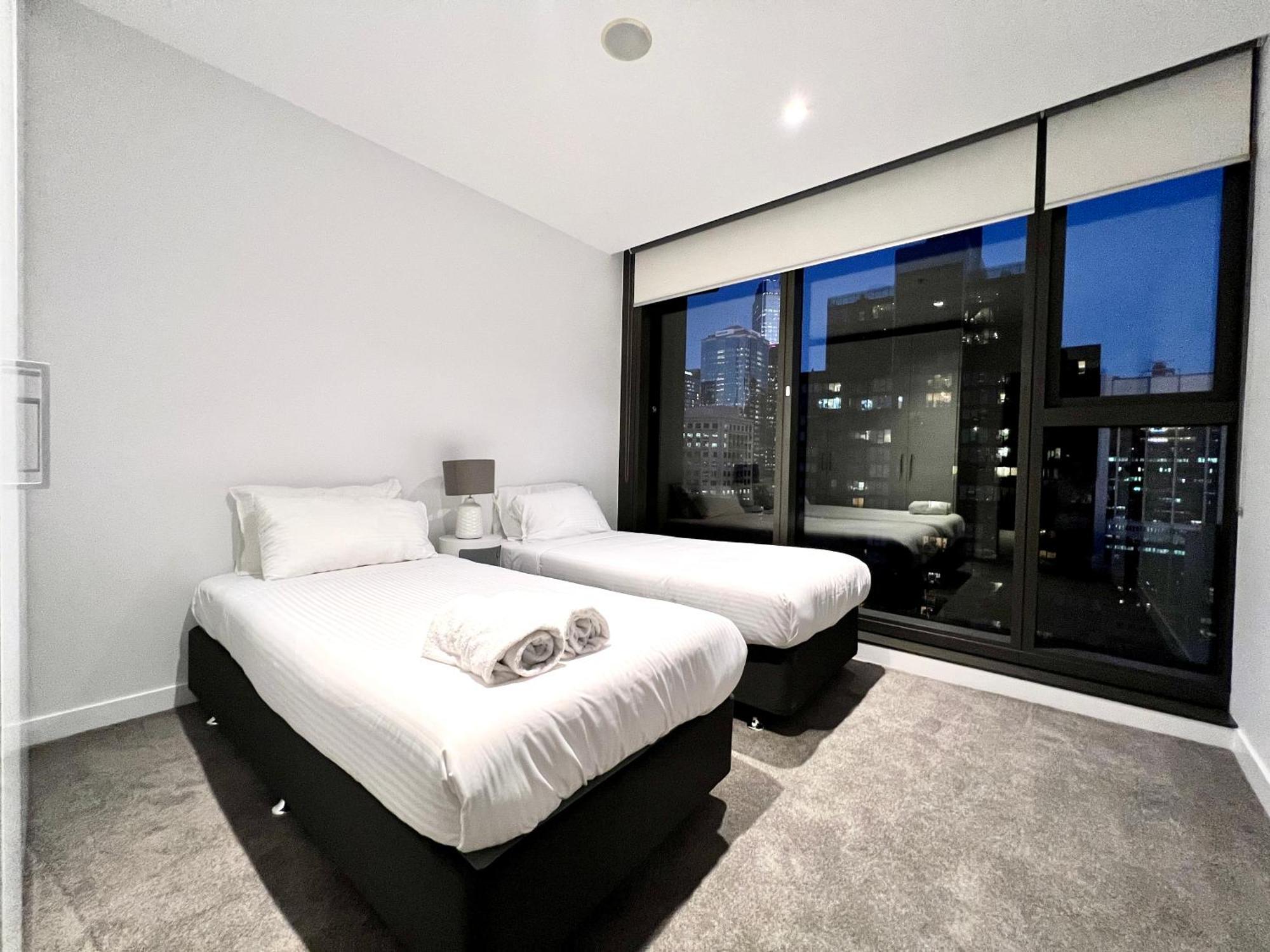 Readyset Apartments At Madison ملبورن المظهر الخارجي الصورة